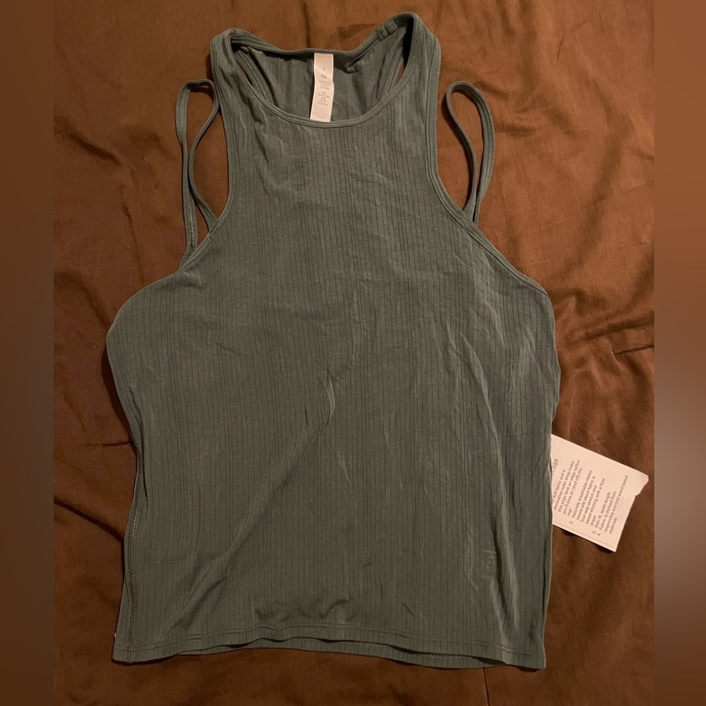 COPY - LULULEMON GREEN TANK